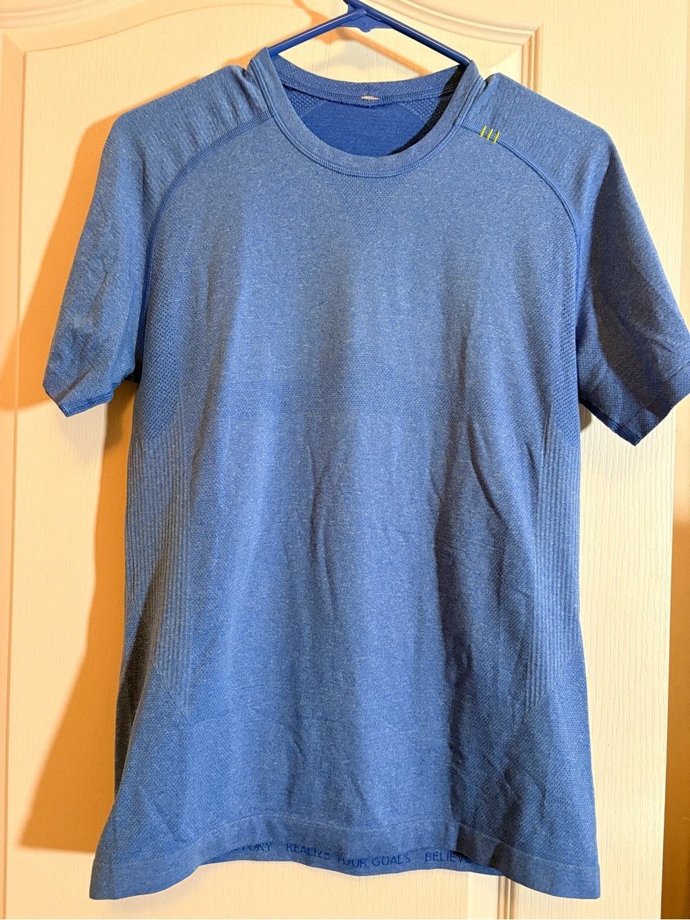 Lululemon blue swiftly. Sz Small. Excellent condition